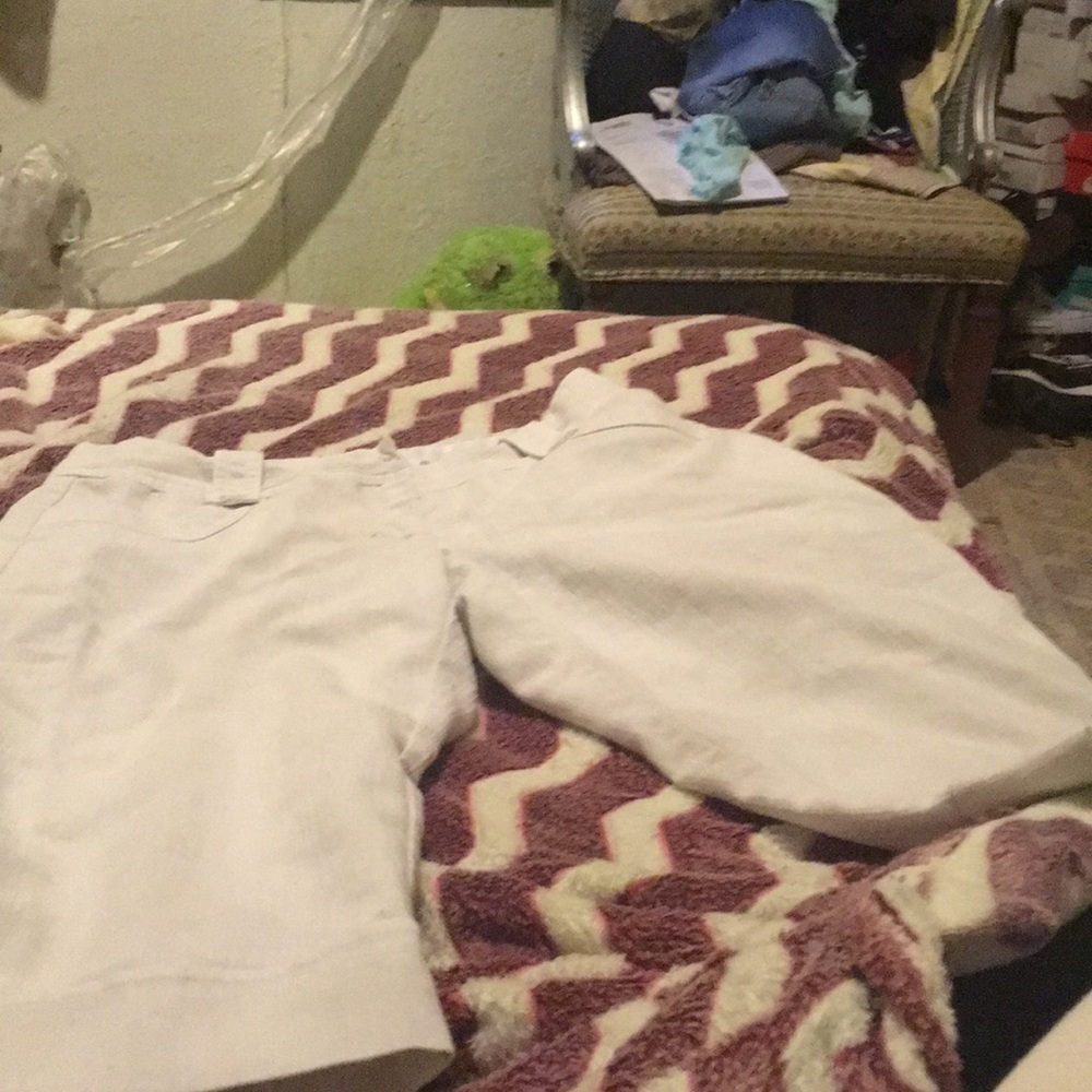 White capris